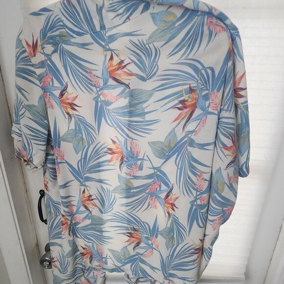 Flower shirt xl size - Picture 2 of 4